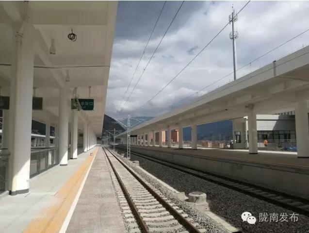 蘭渝鐵路最新進(jìn)展！除胡麻嶺隧道外已全線鋪通