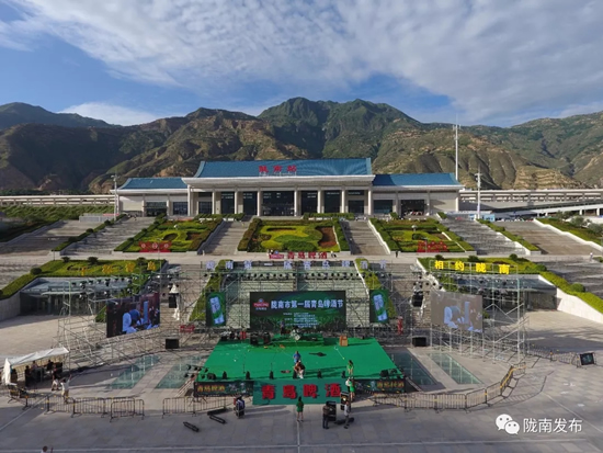 好嗨喲！隴南第一屆青島啤酒節(jié)開幕啦，為期8天