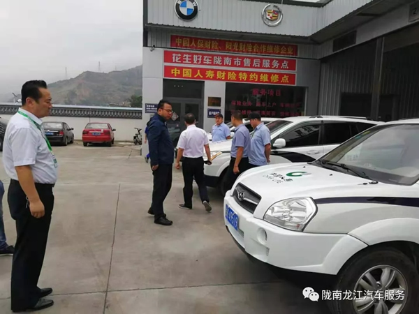 金錘鈑金，銀槍噴漆！龍江汽修值得信賴！