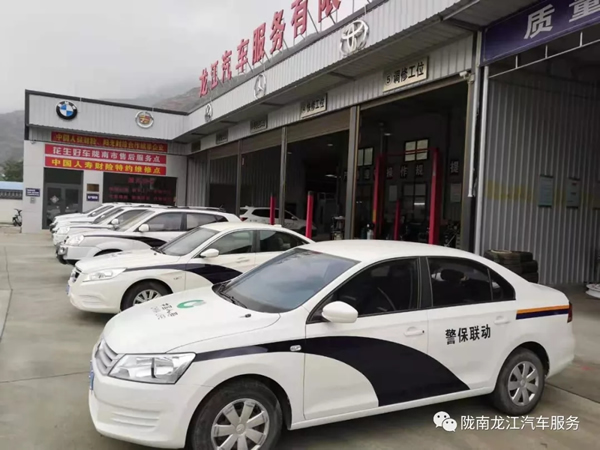 金錘鈑金，銀槍噴漆！龍江汽修值得信賴！